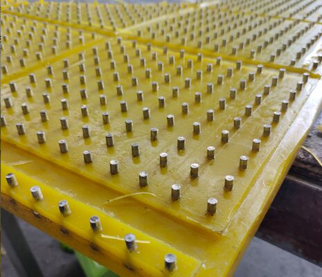 イエロー回転台 PU素材滑り止めマット 耐摩耗設計 ISO9001認証 ヘビーデューティー用途に最適